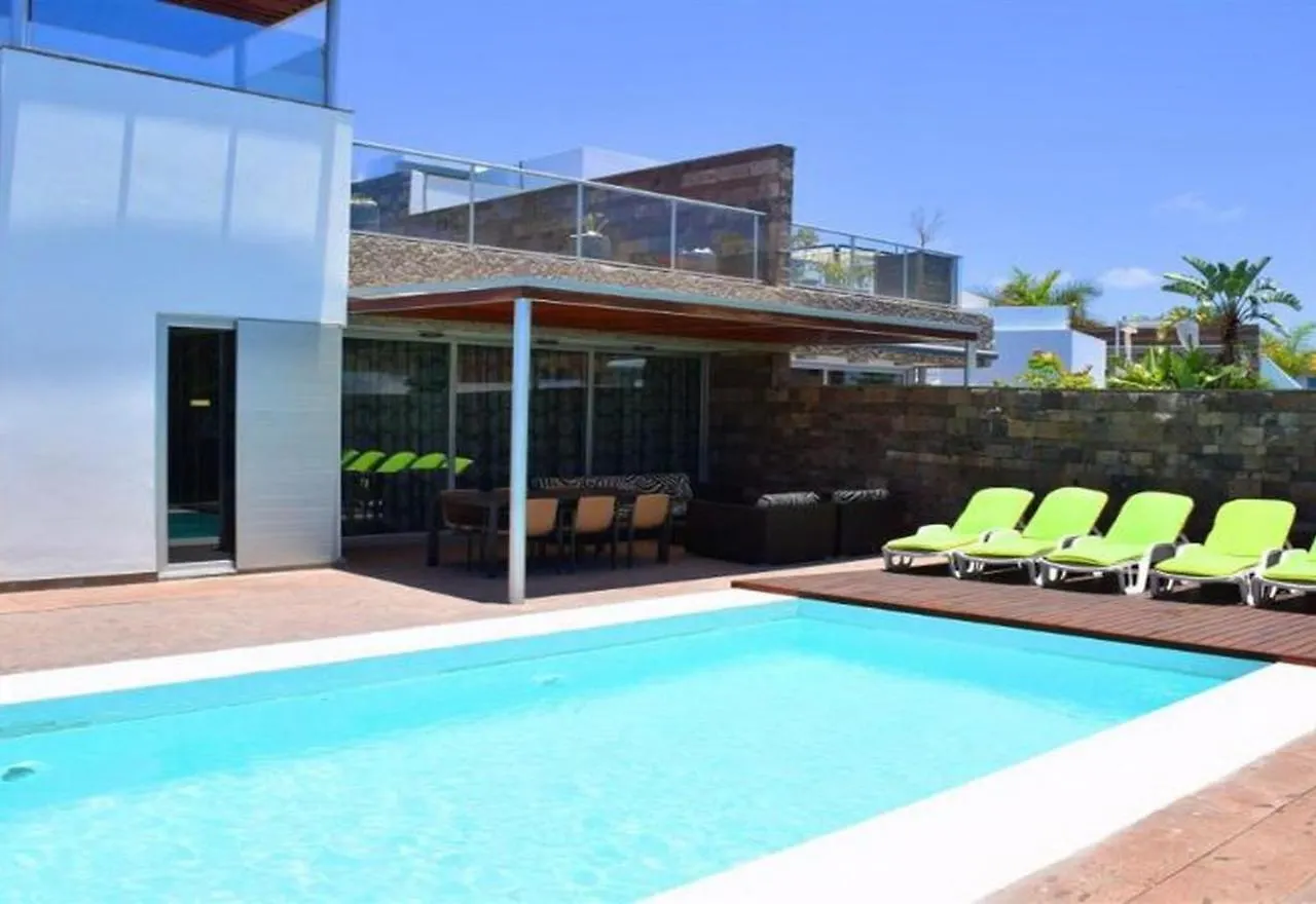 5-Bedroom Villa In Playa Del Duque Costa Adeje