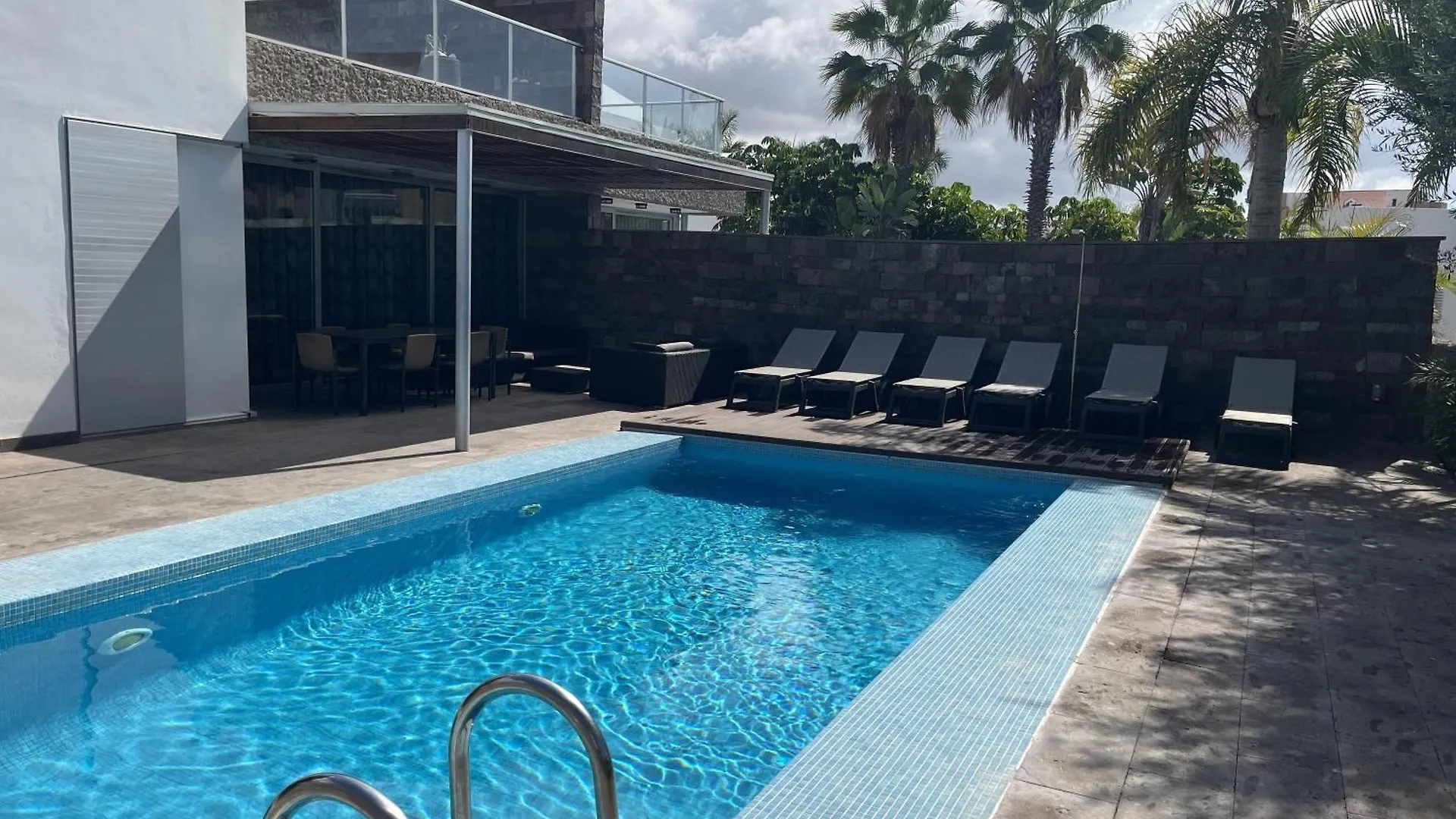 5-Bedroom Villa In Playa Del Duque Costa Adeje
