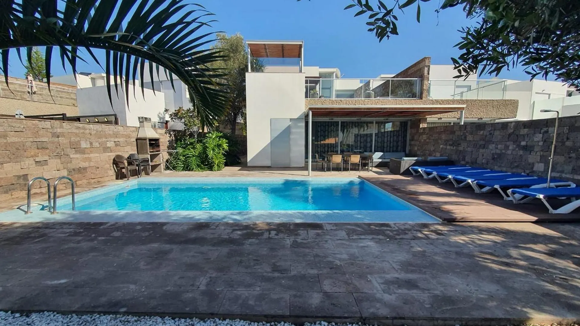 5-Bedroom Villa In Playa Del Duque Costa Adeje